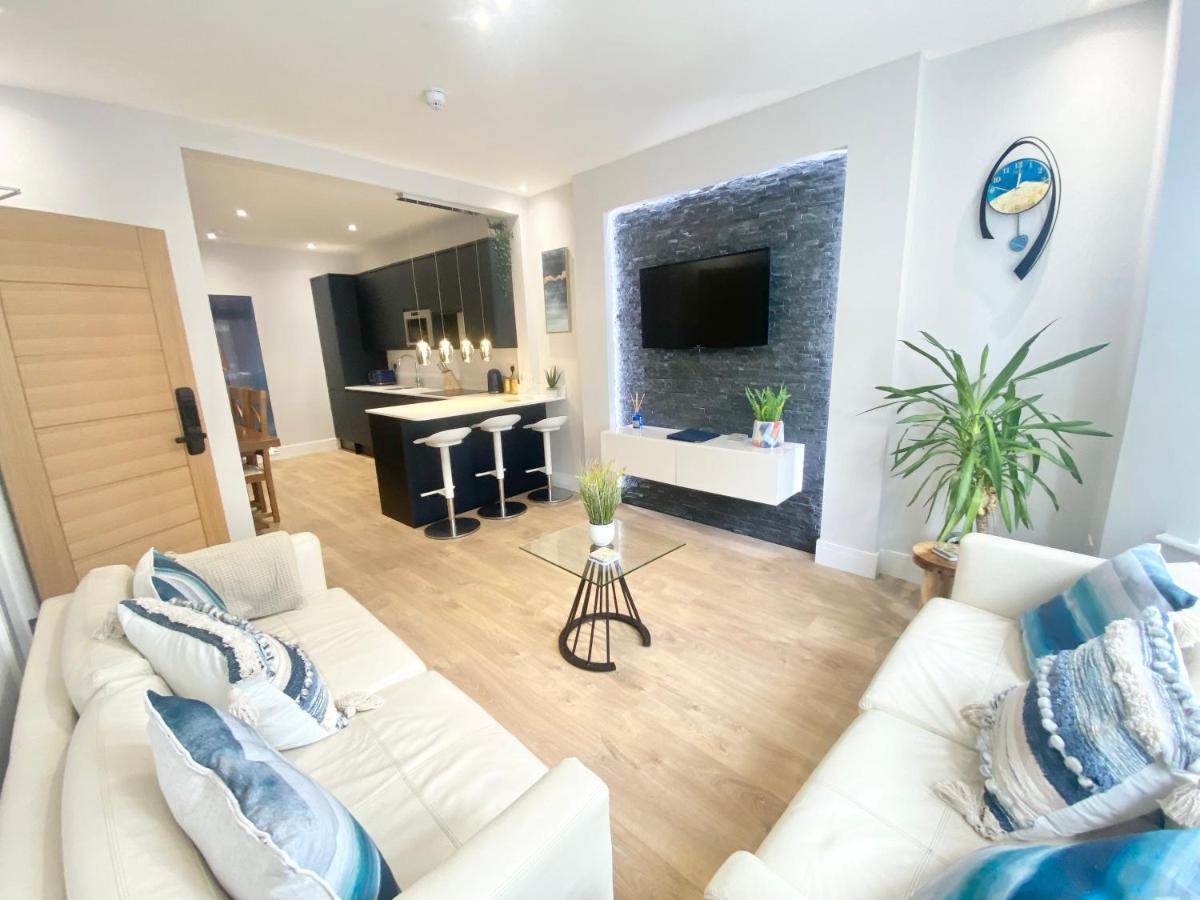 Cloud9 Guest House - By Coastline Retreats - 2 Bedroom Self Contained Garden Flat - Luxury Bath, Netflix, Superfast Wifi, Parking Included Bournemouth Exterior foto